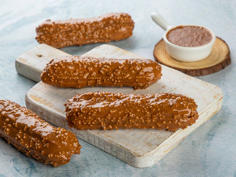 Crunchy Chocolate Eclairs