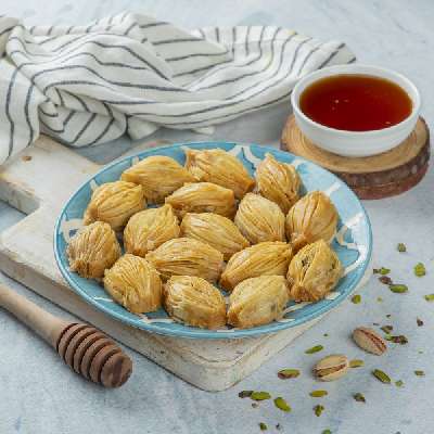 Mediya Pista Baklava