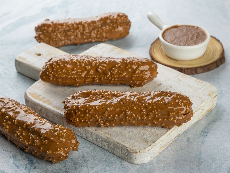 Crunchy Chocolate Eclairs