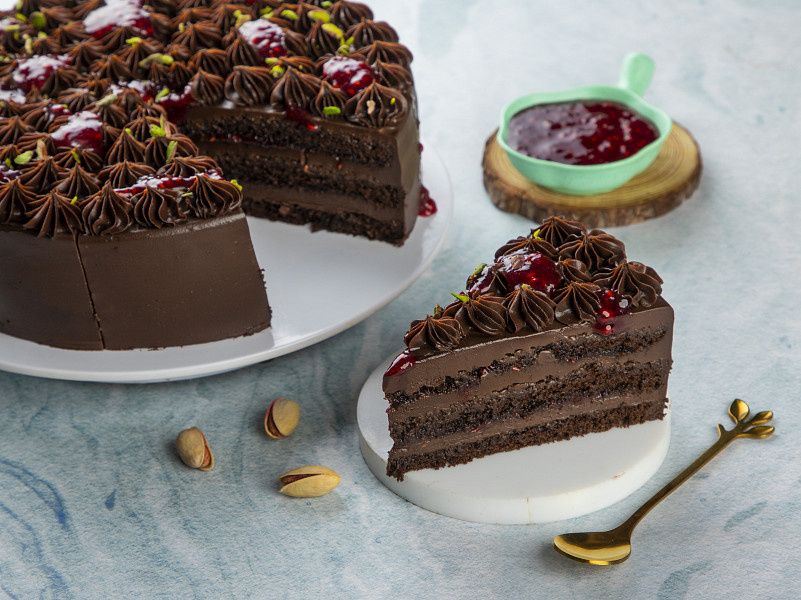 Raspberry Chocolate Pastry