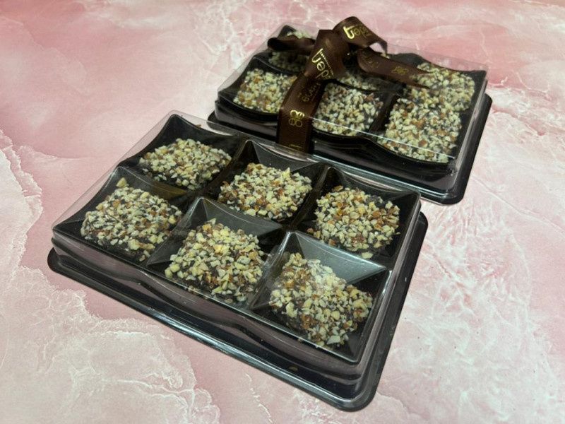 Almond Chocolate Brittle 6 Pcs