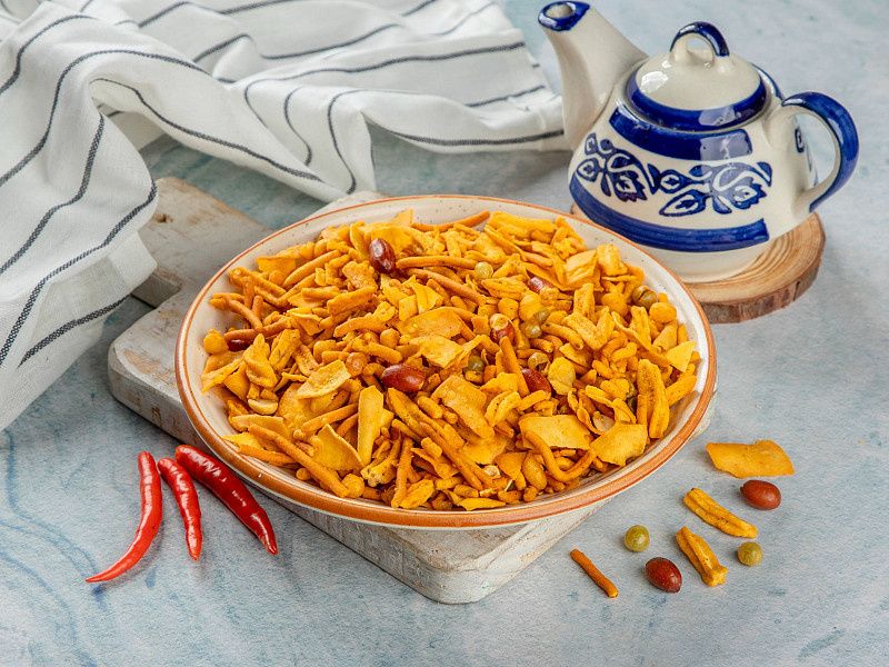 Golden Chewda 200Gm