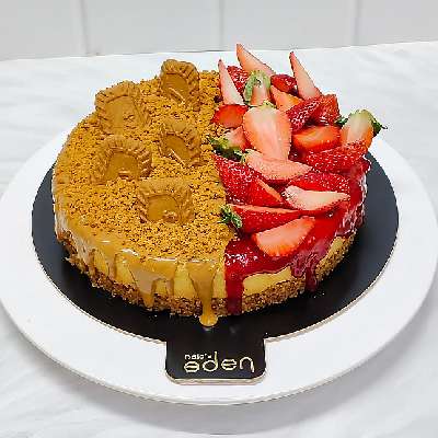 New York Biscoff Strawberry Cheese Cake