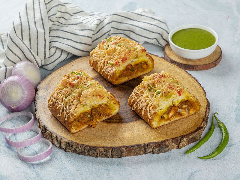 Butter Chicken Strudle