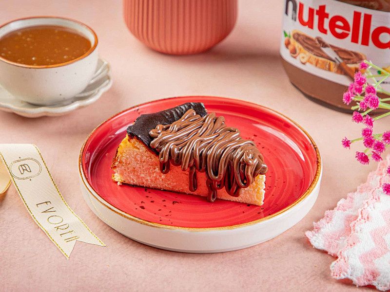 Nutella Burnt Basque Cheesecake Pastry