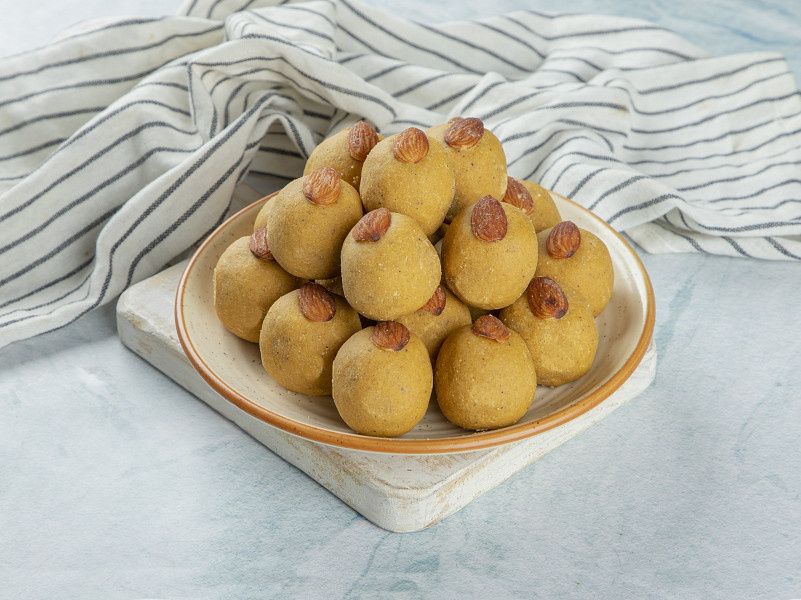 Besan Laddu 500Gm