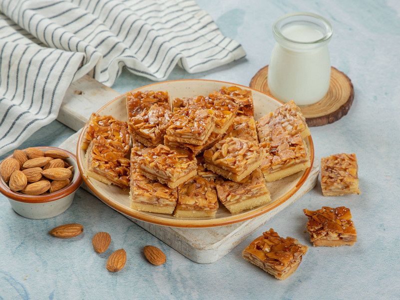 Almond Softy Cookies