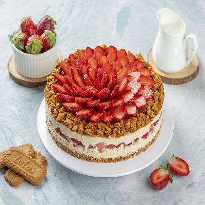 Biscoff Strawberry Cheese Cake