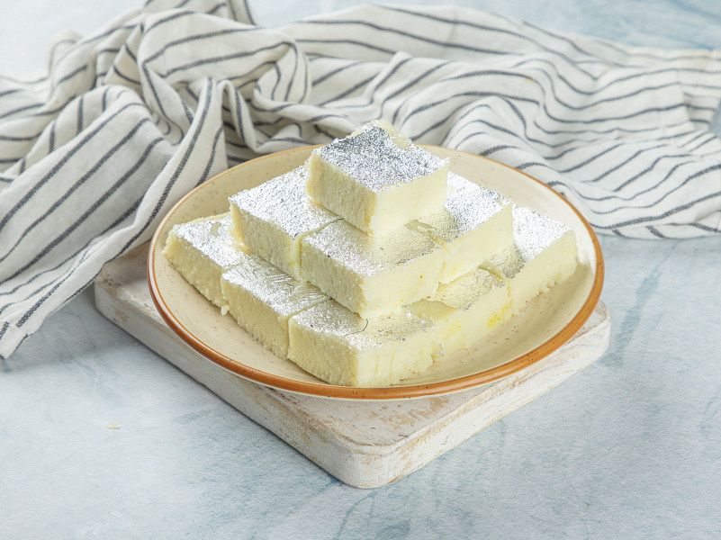 White Mawa Burfi 1Kg
