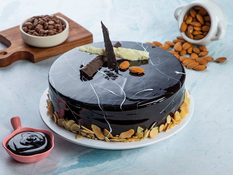 Roasted Almond Chocolate Cake 100221
