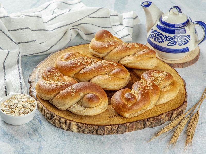 Whole Wheat Dinner Roll 225Gm