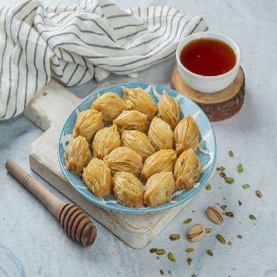 Mediya Pista Baklava 500Gm