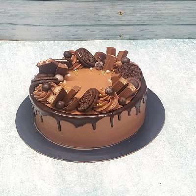 Indulgent Chocolate Cake 108532 (1.2Kg)