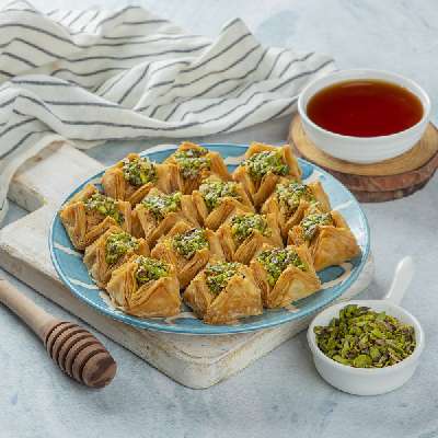 Pista Pyramid Baklava