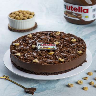 Nutella Crunchy Cake