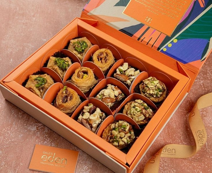 Assorted Baklawa 12 Pcs 10112