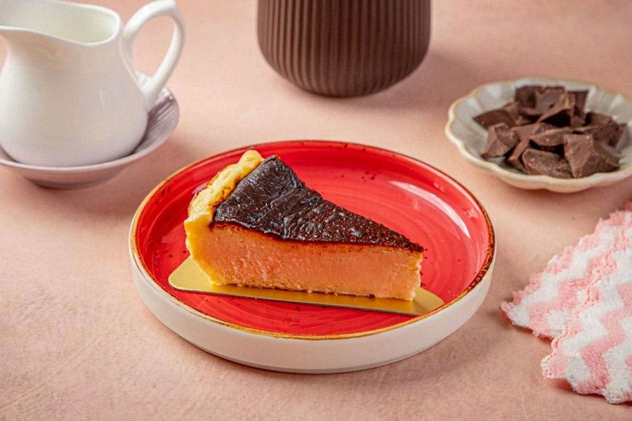 Classic Burnt Basque Cheesecake Pastry