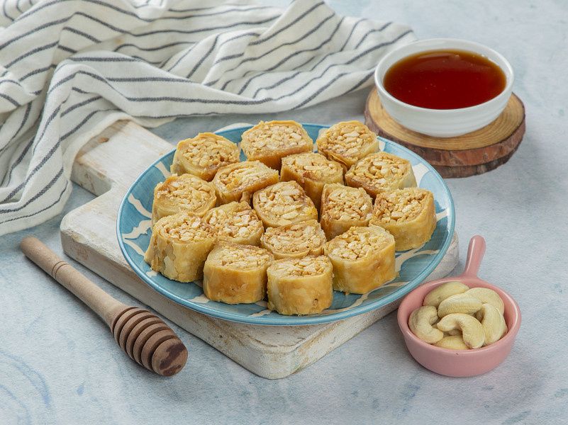 Kitta Kaju Roll Baklava 500Gm