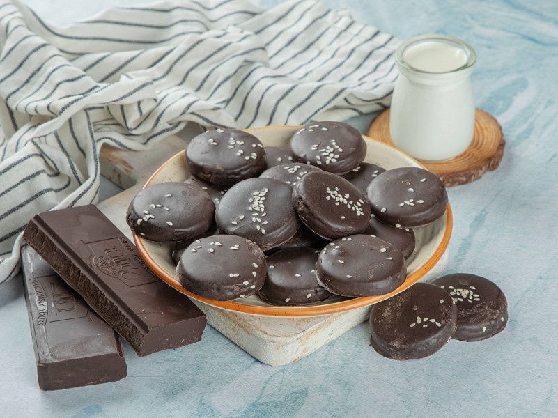 Deep Chocolate Cookies