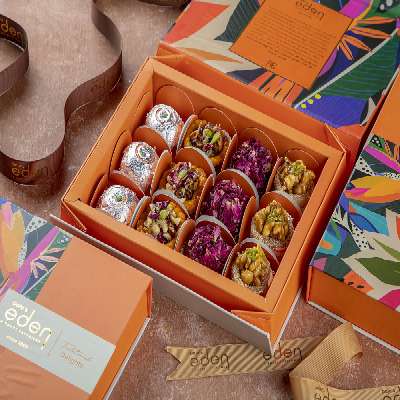 Assorted Dry Fruit Sweet 12 Pcs 10112