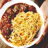 Veg Hakka Noodles With Veg Manchurian Gravy