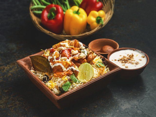 Paneer And Subji Lababdar Biryani