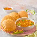 Bedmi Puri With Aloo Subji