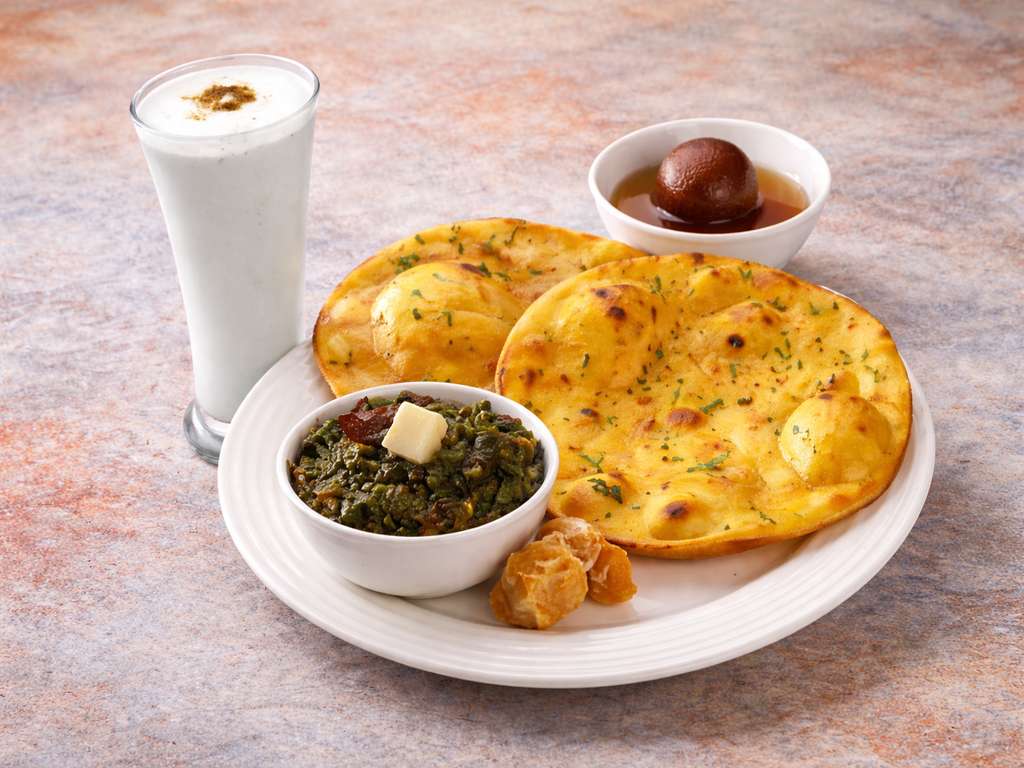 Makke Di Roti Sarso Da Saag Combo