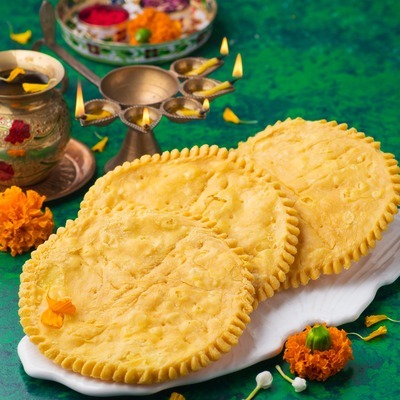 Golden Sweetness: Pheni & Mathi Bites new