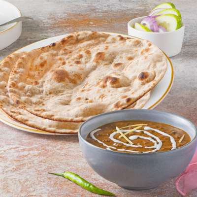 Dal Makhani with Roti and Salad