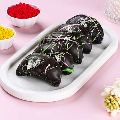 Dark Chocolate Baked Box Gujiya