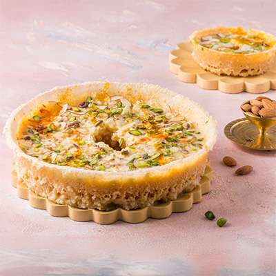 Ghewar Malai