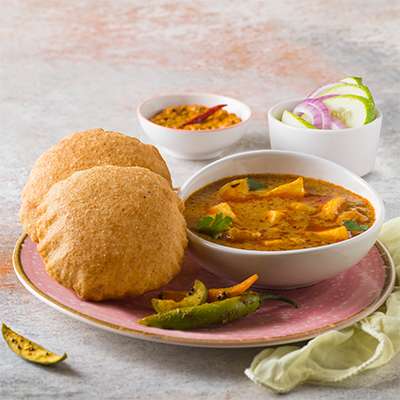 Bedmi Puri with Aloo sabji