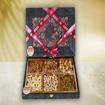 Grand Dry Fruit Hamper-1