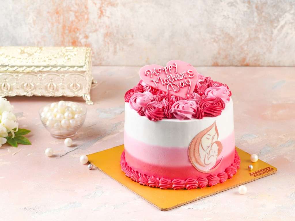 Tropical Pineapple- Mother's Day Cake (500g)
