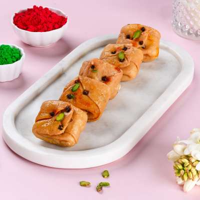 Launglata Sweet Gujiya