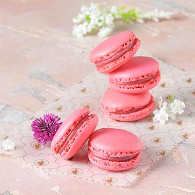 Strawberry Macaron