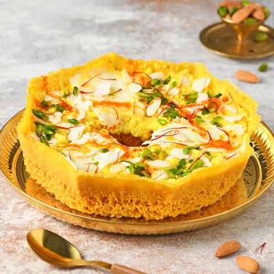 Ghewar Kesar Malai