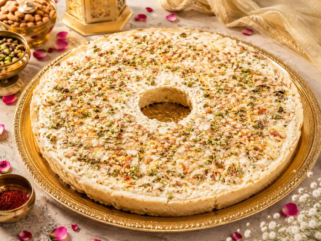 Ghewar Jumbo Malai 
