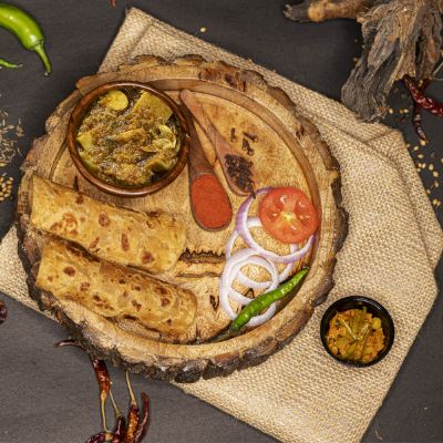 Gsd Spcl. Kathal Zaikedaar, 3 Paranthas And Homemade Pickle