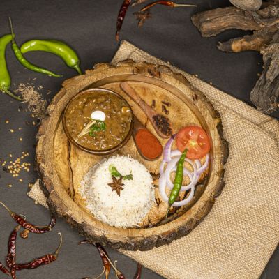 Maah Di Dal Tadka, Paneer Butter Masala, 6 Paranthas, Jeera Rice, Homemade Pickle, Desi Ghee Halwa