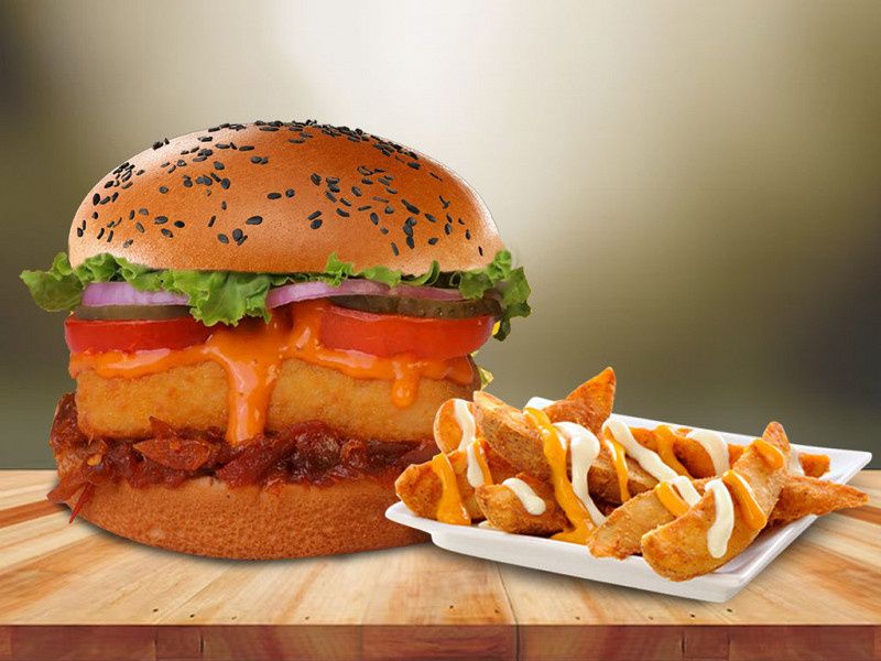 Spicy Paneer Burger +Cheesy Wedges