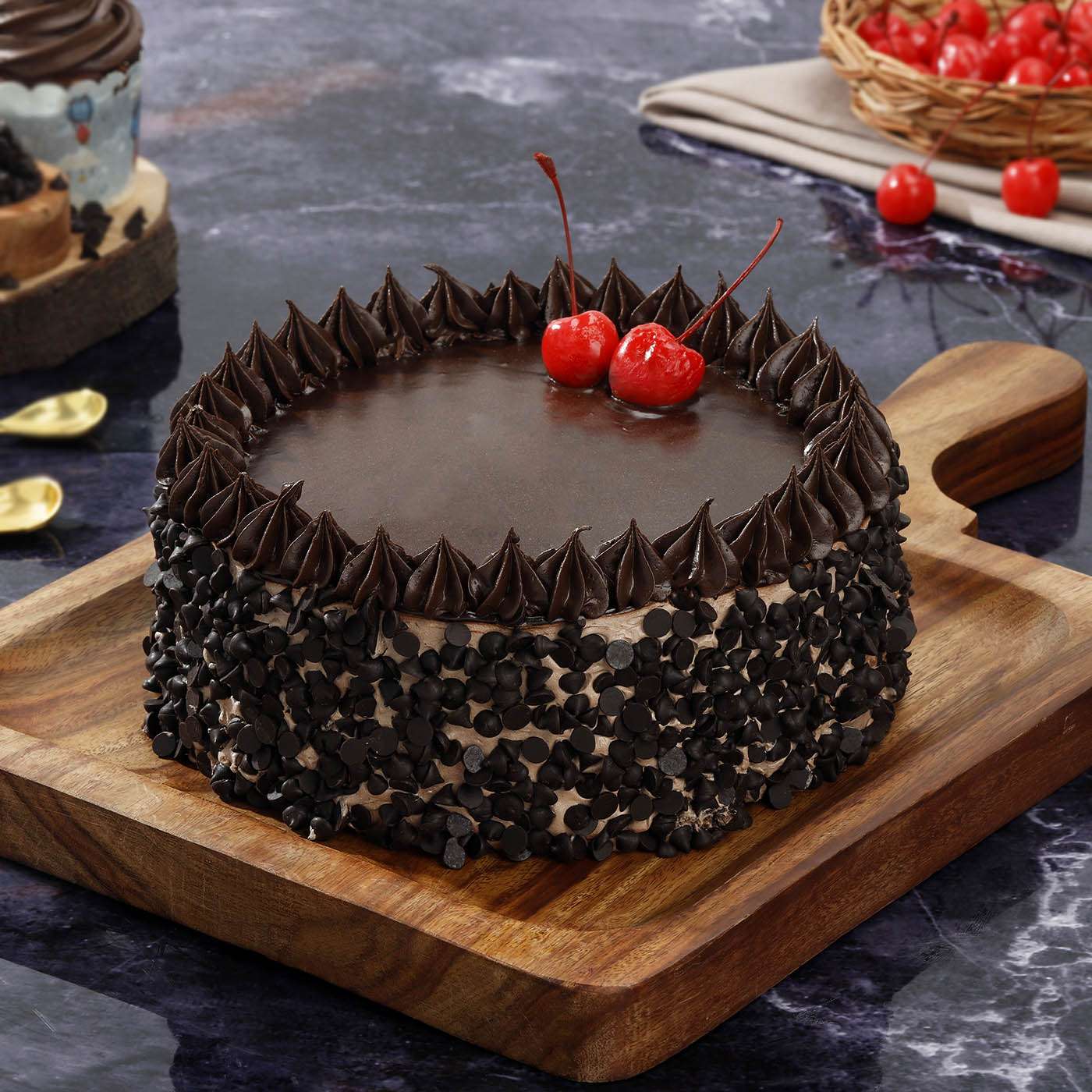 Choco Chips Cherry Cake (450 Gm)