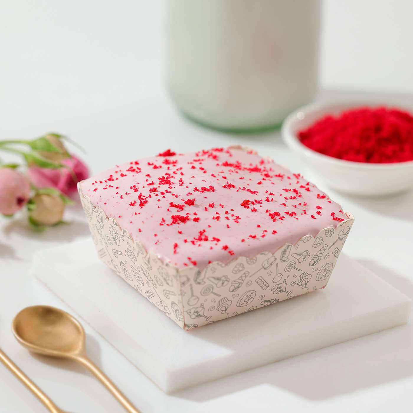 Red Velvet Cheesecake (80 Gm)