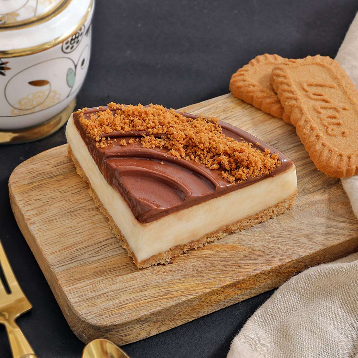 Biscoff Cheesecake Slice