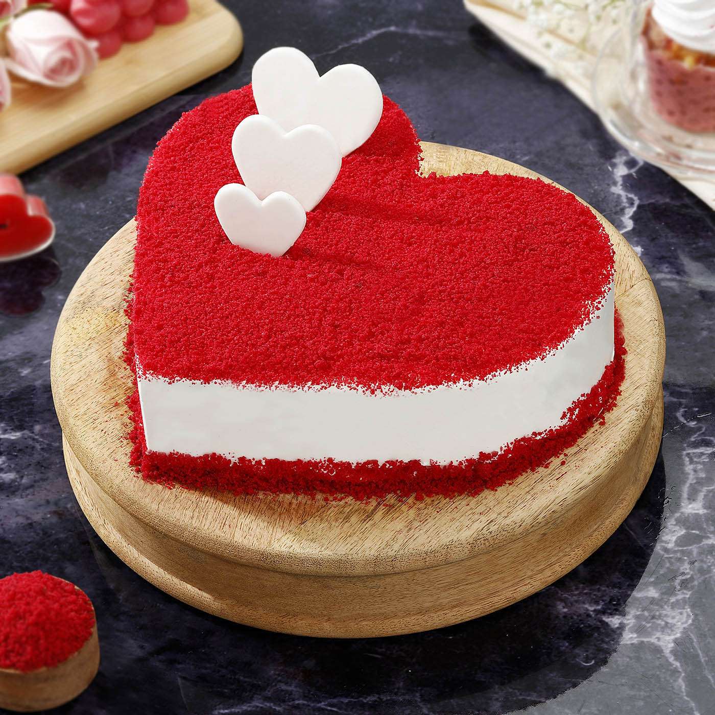 Special Red Velvet Cake (450 Gm)