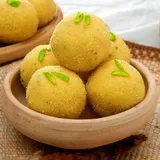 Besan Ke Laddu