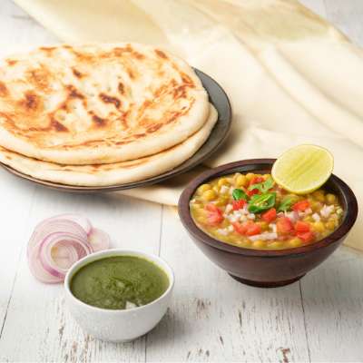 Baked Kulche  with Matar (2 Pcs)