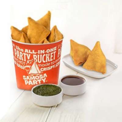 Samosa Party Bucket- High Protein Paneer Samosa Bucket