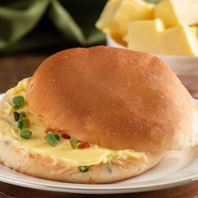 Bun Maska (Serves 1)